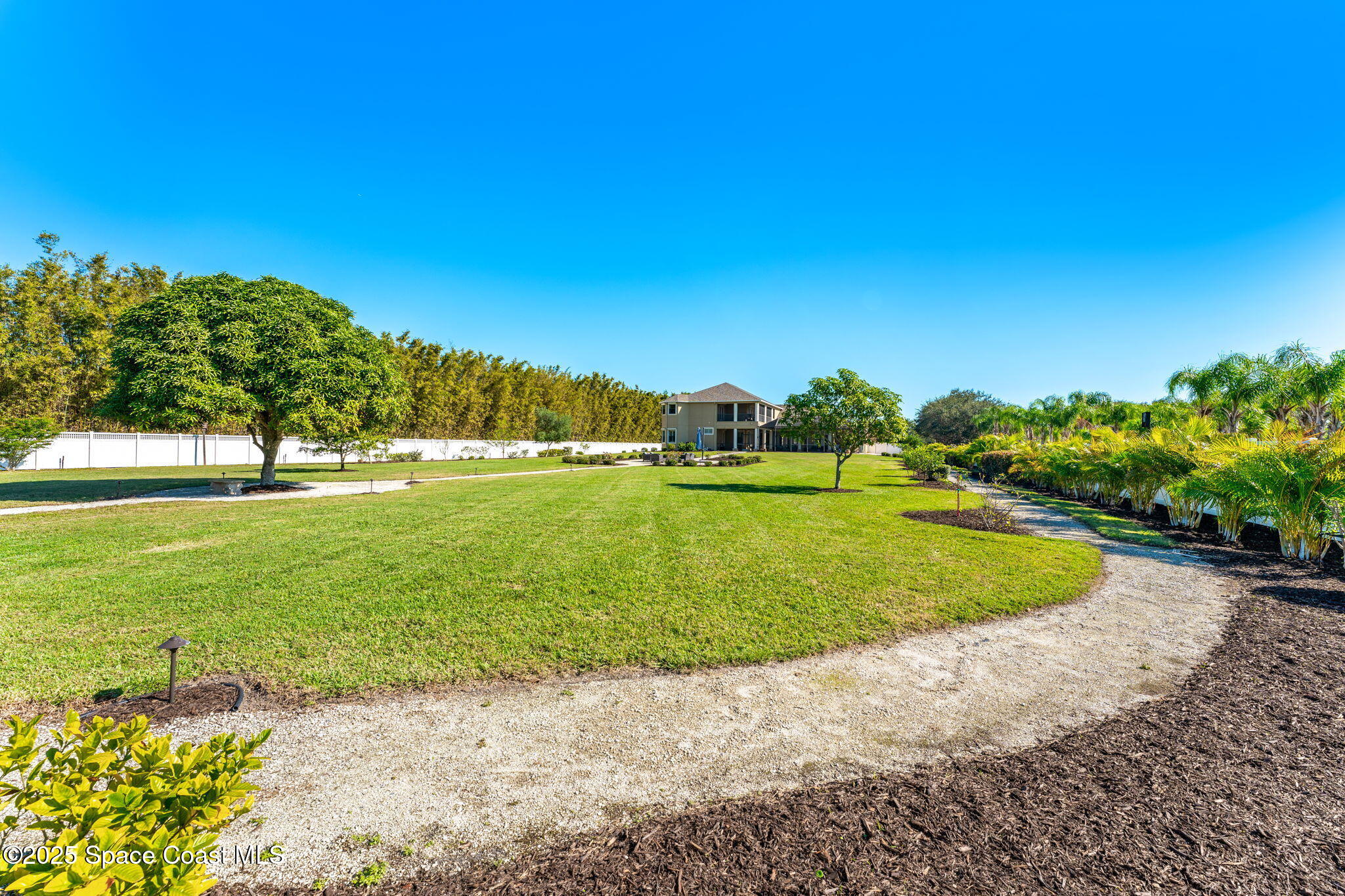 4022 Tradewinds Trail