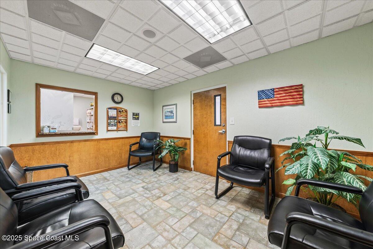 1395 N Courtenay Parkway, 205