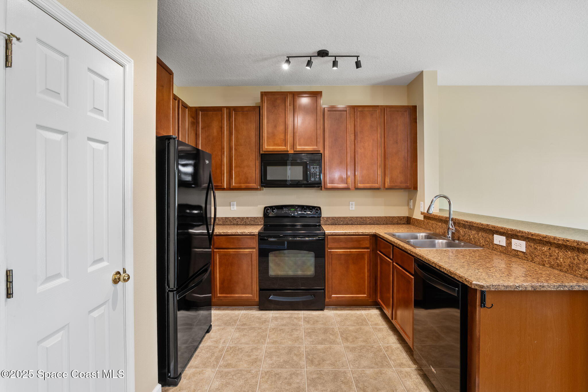 2775 Revolution Street, 104