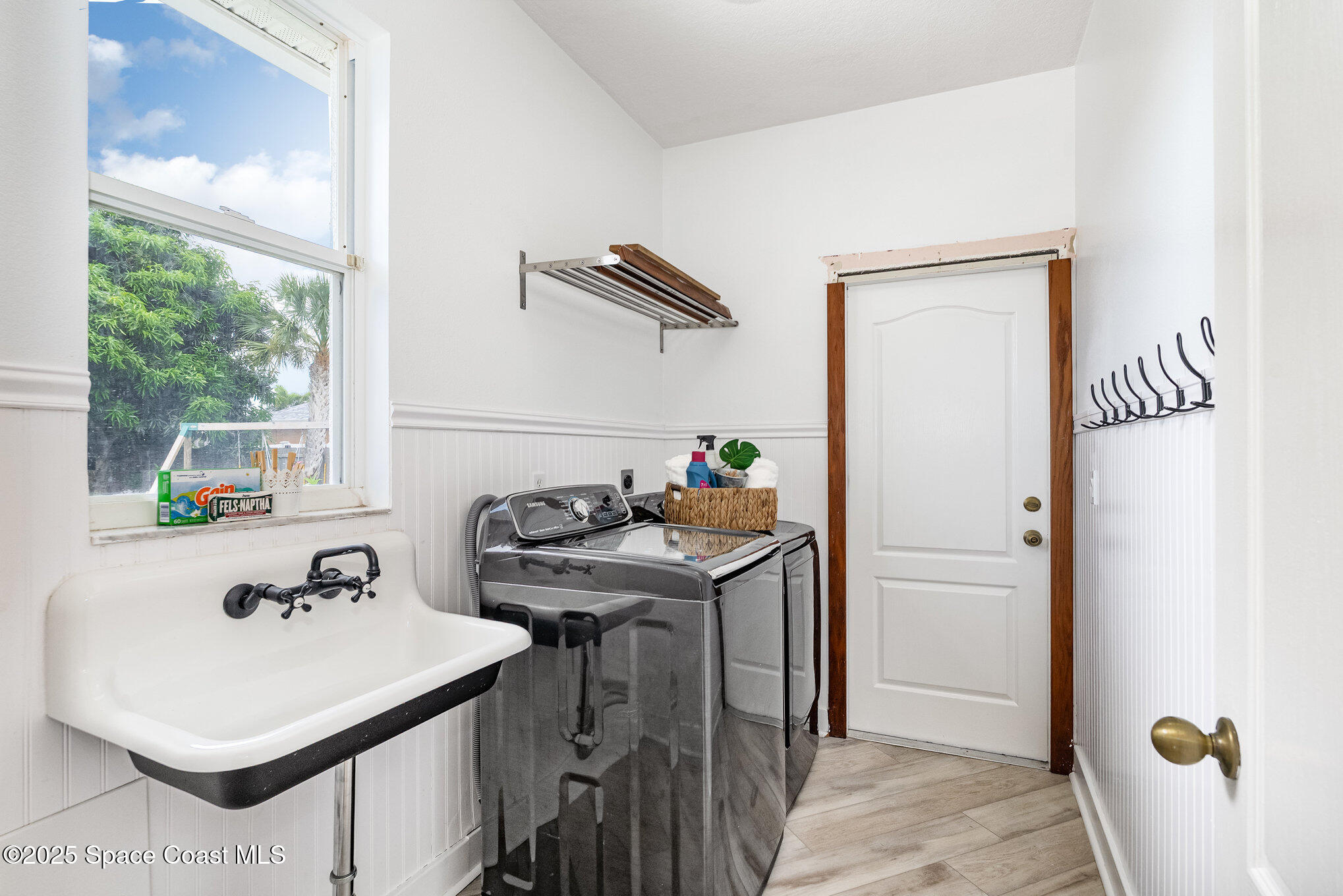 1140 Dusk View Drive