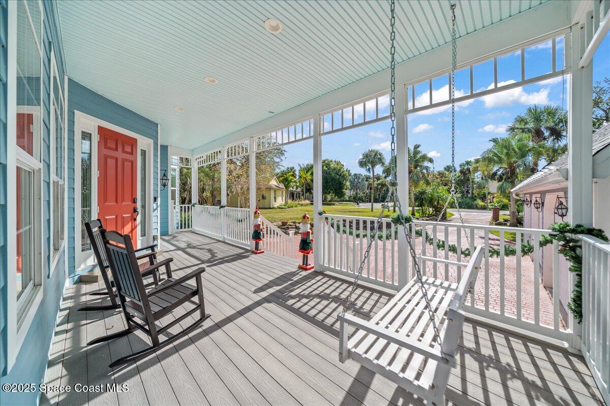 5423 Winding Way