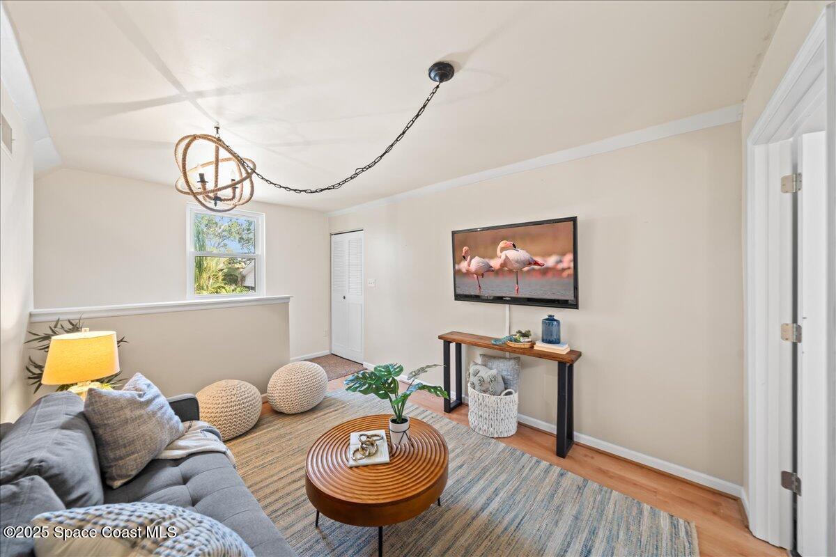 5423 Winding Way