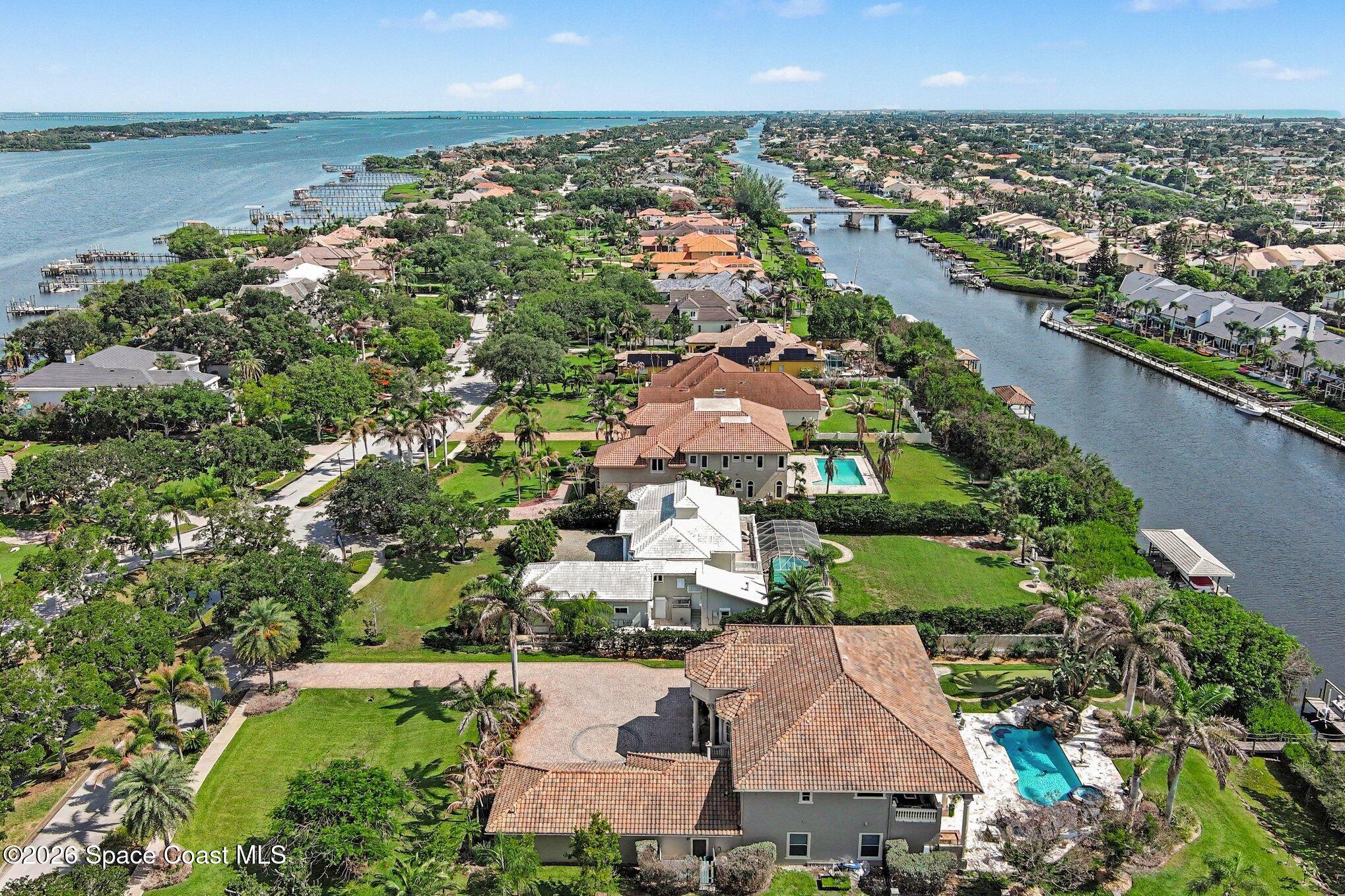 120 Lansing Island Drive
