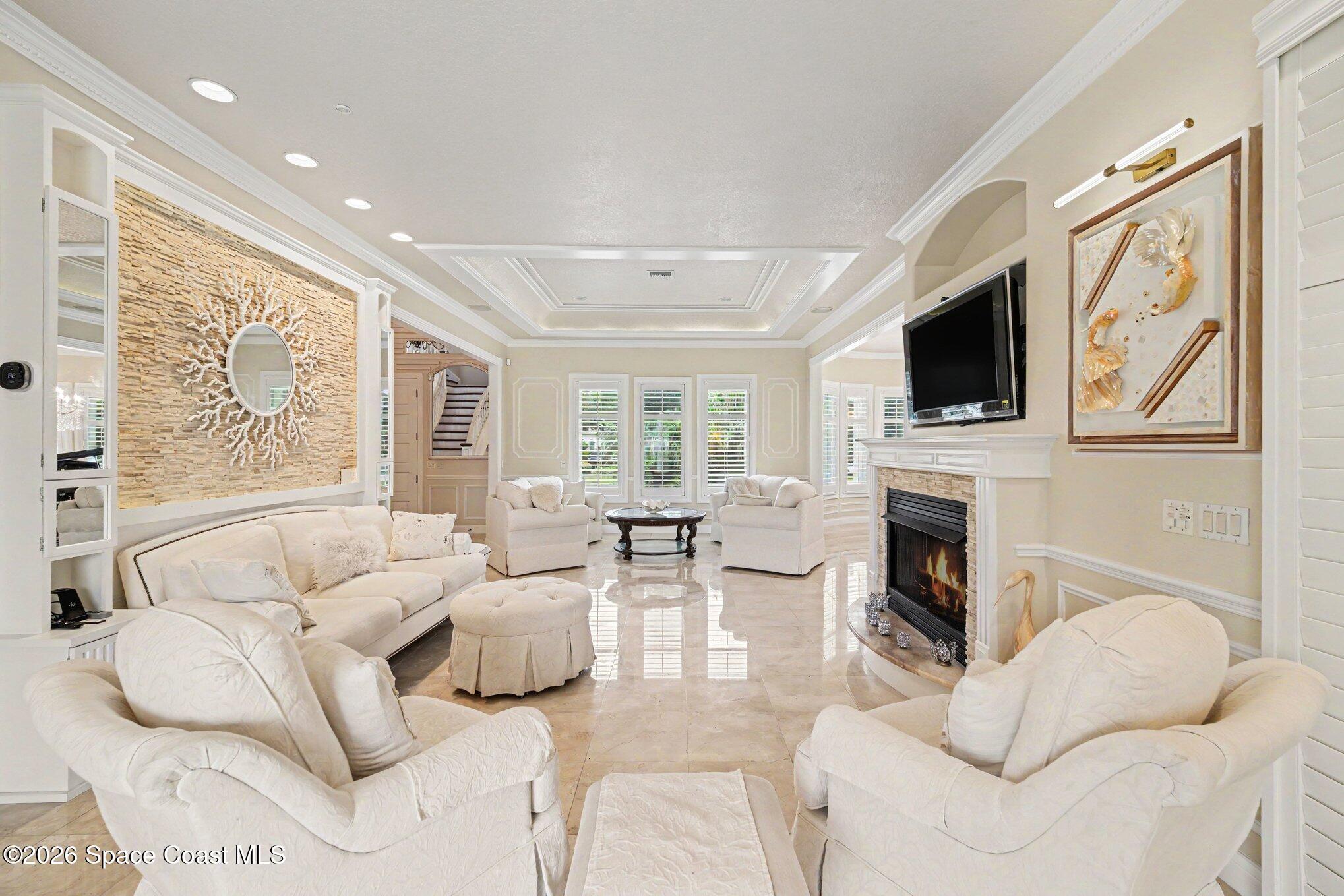 120 Lansing Island Drive
