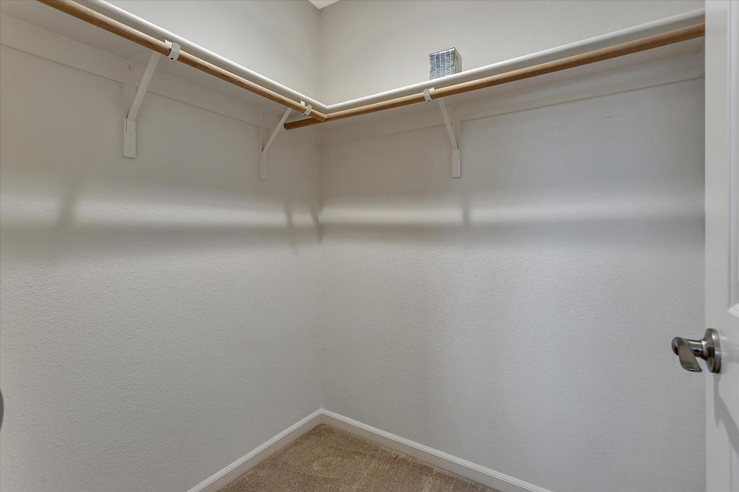 5814 Riley WAY