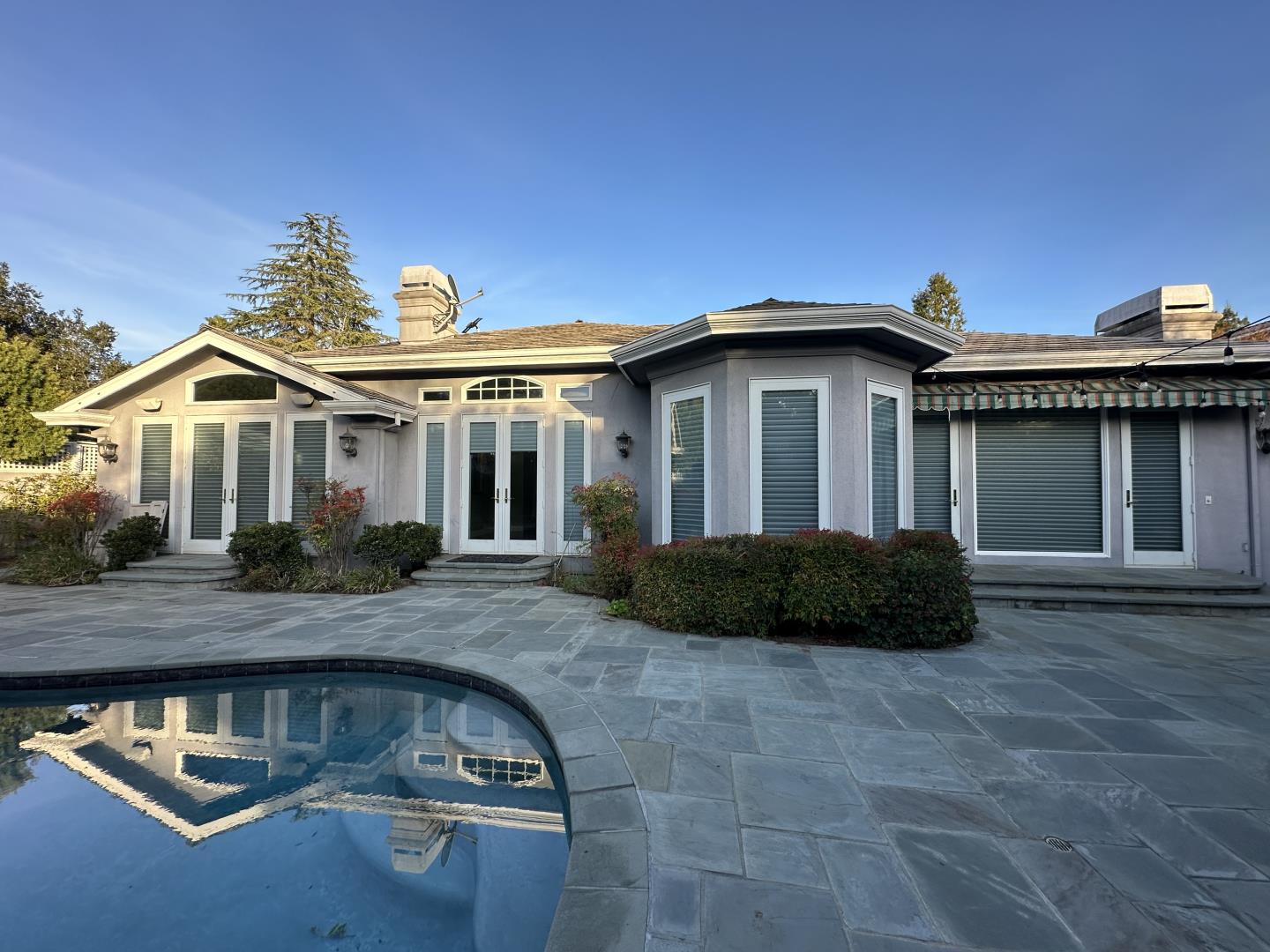 54 View ST