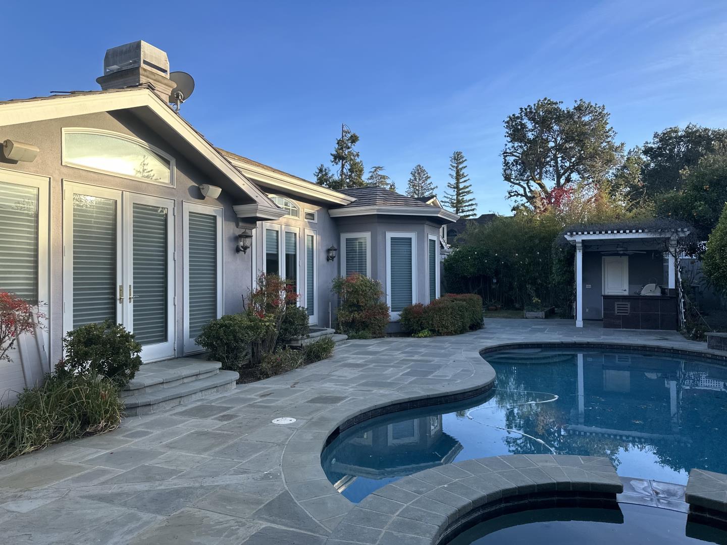 54 View ST