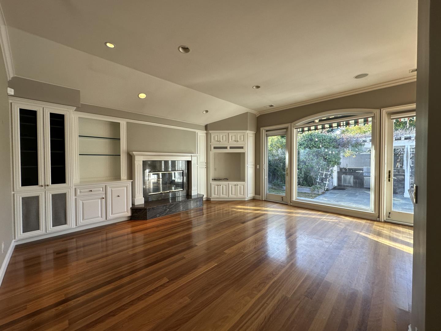 54 View ST