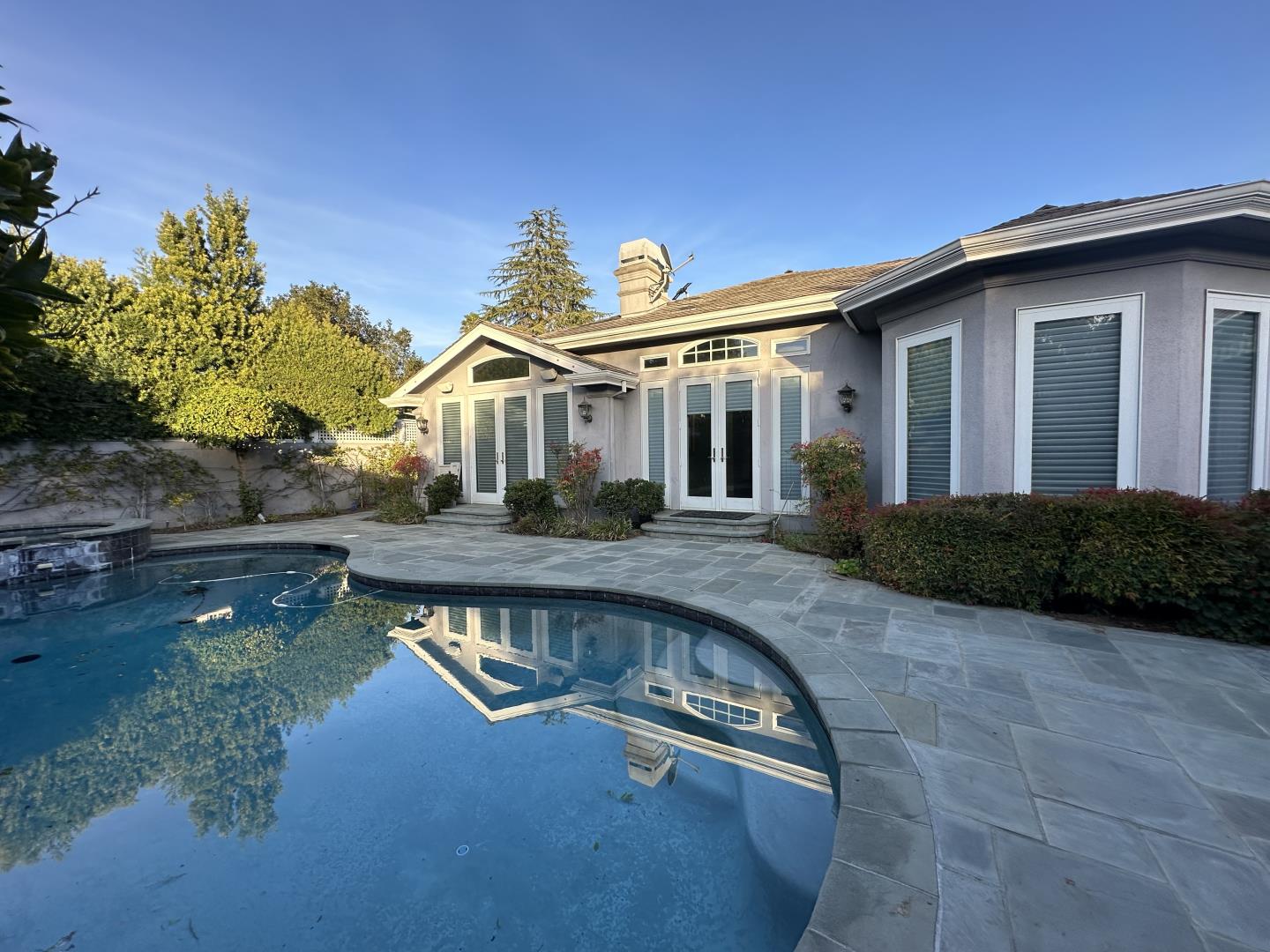 54 View ST