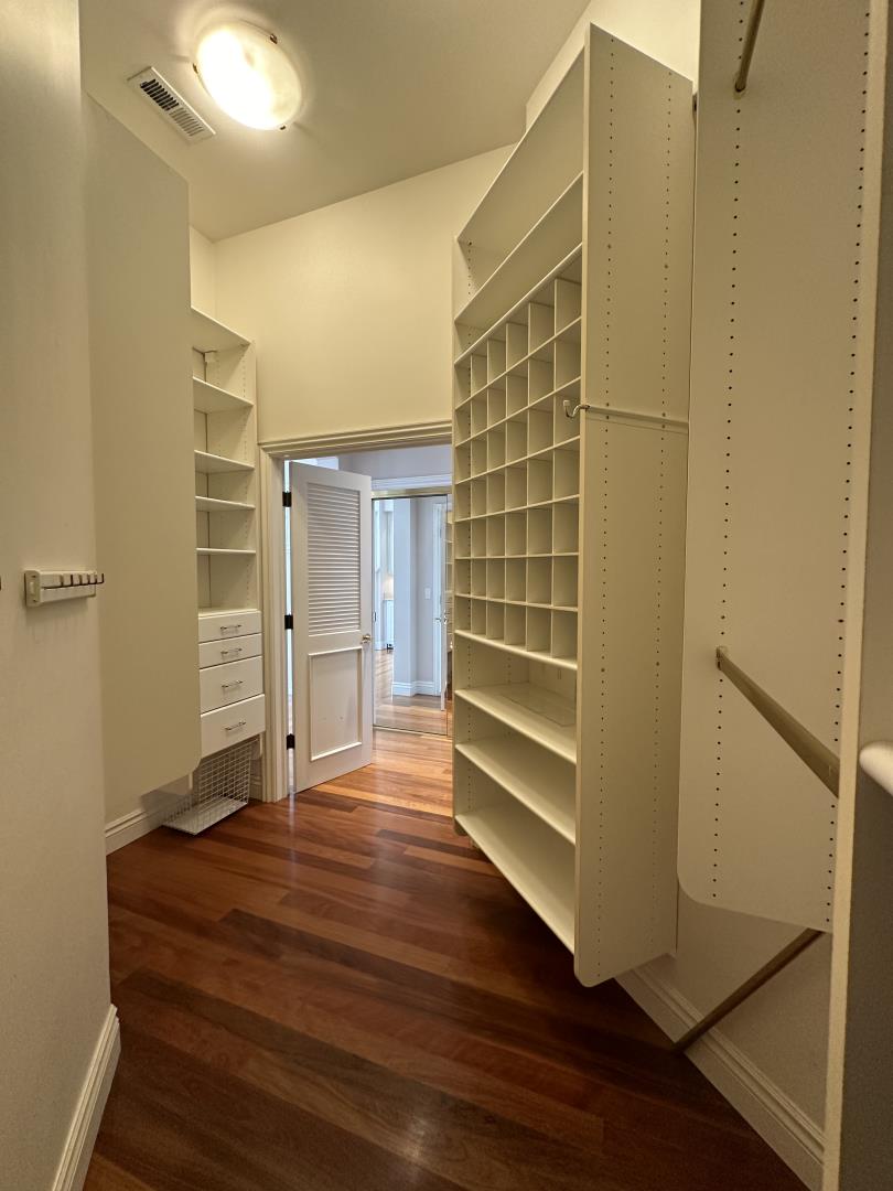 54 View ST