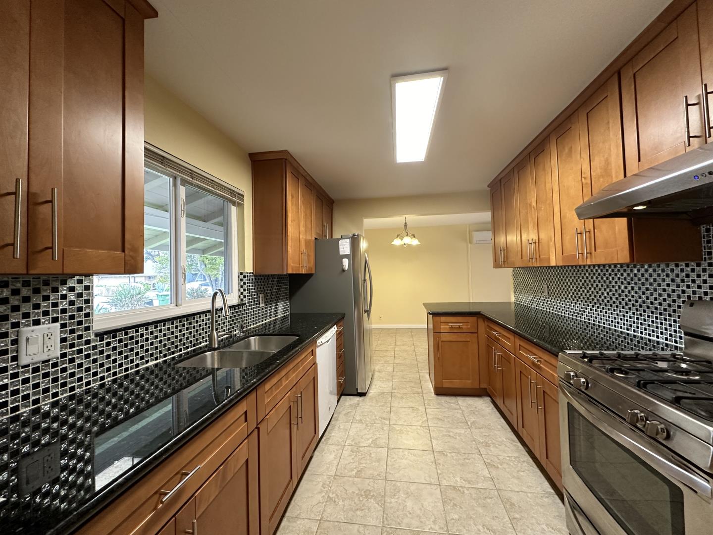 1934 Foxworthy AVE
