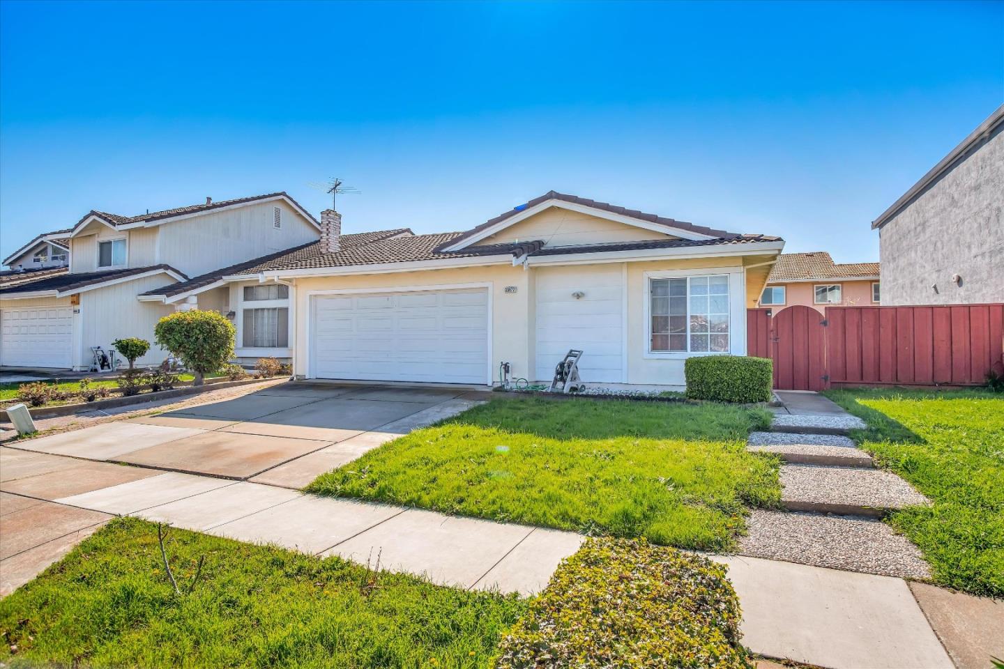 33872 Capulet CIR