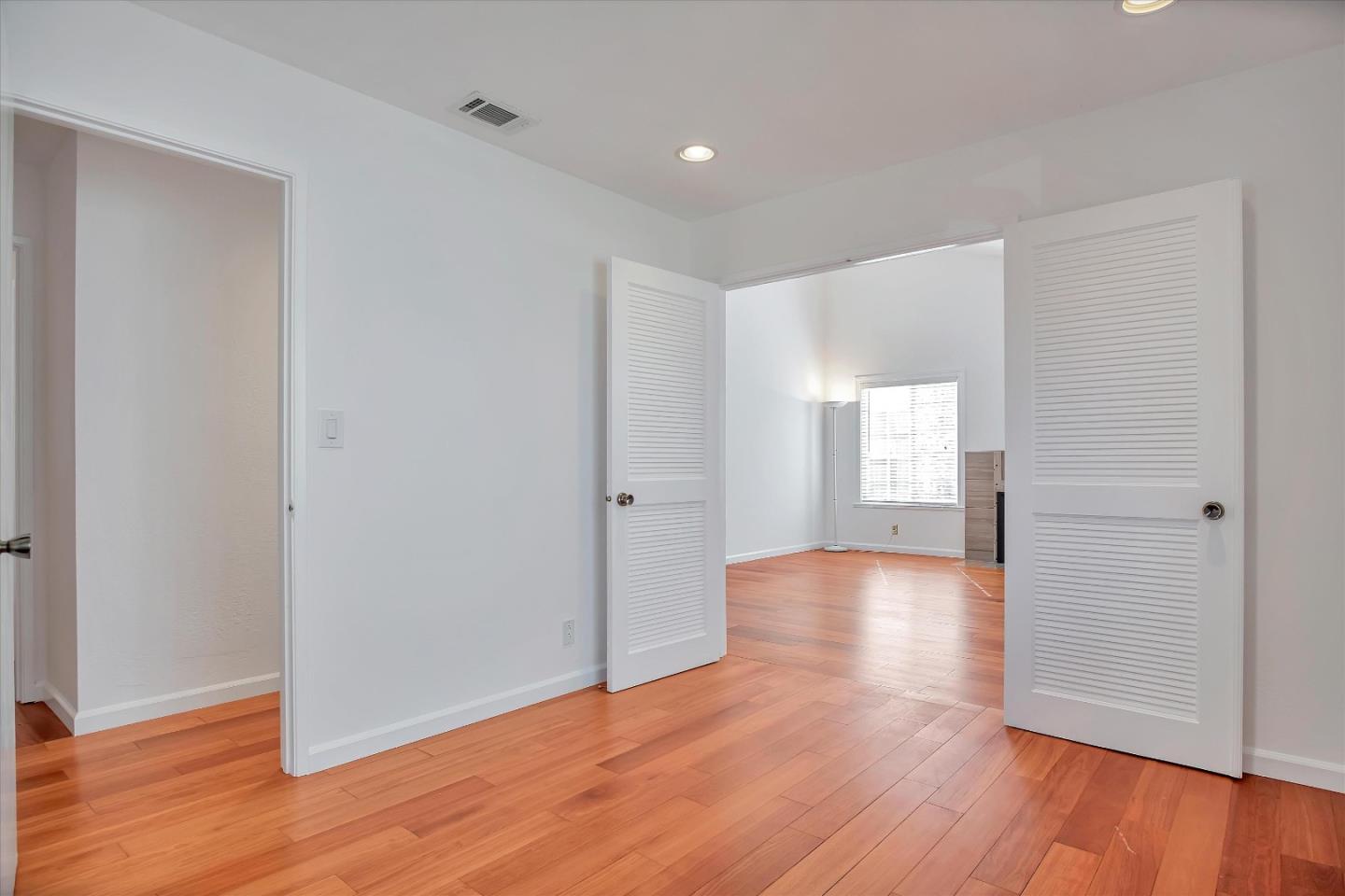 33872 Capulet CIR