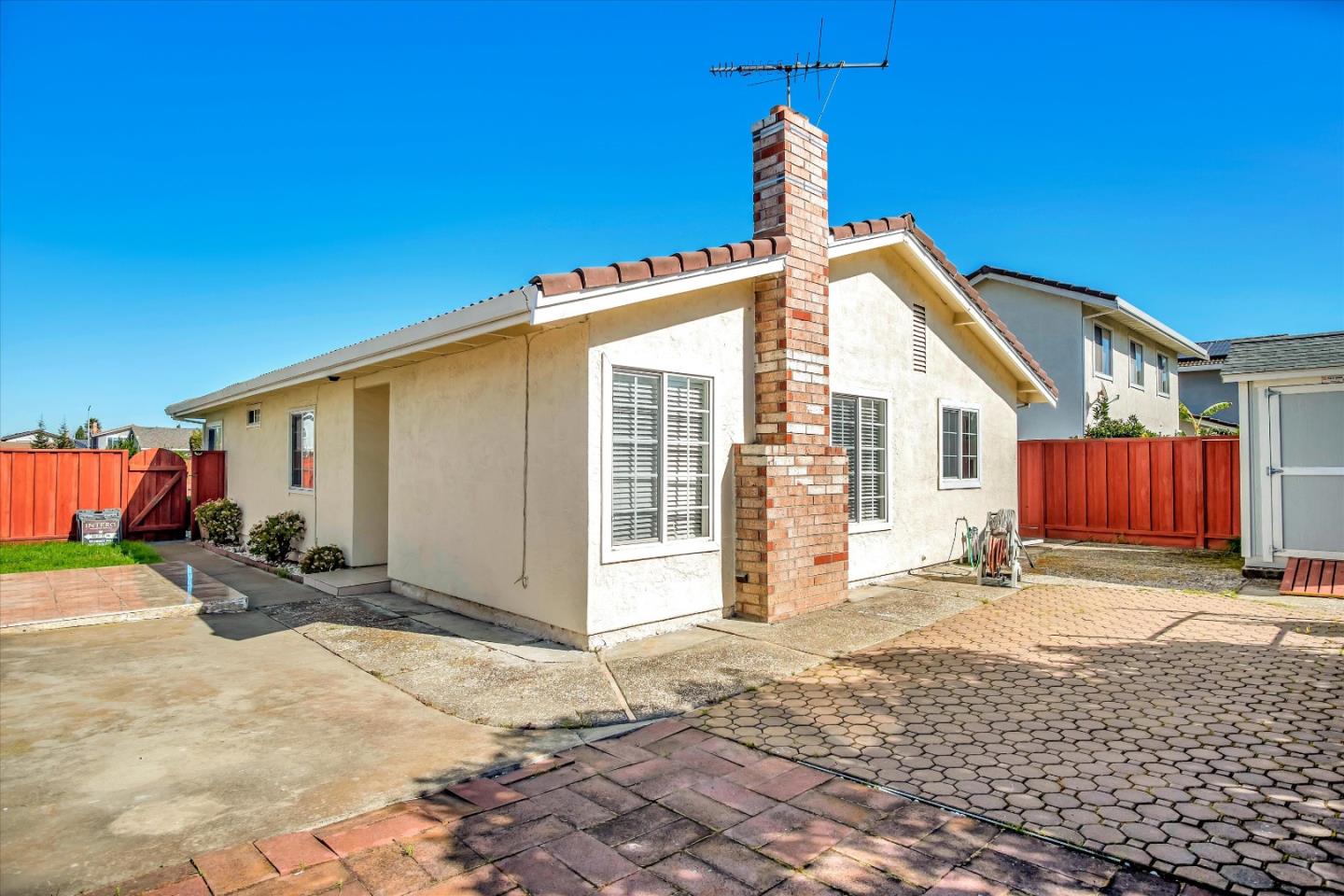 33872 Capulet CIR