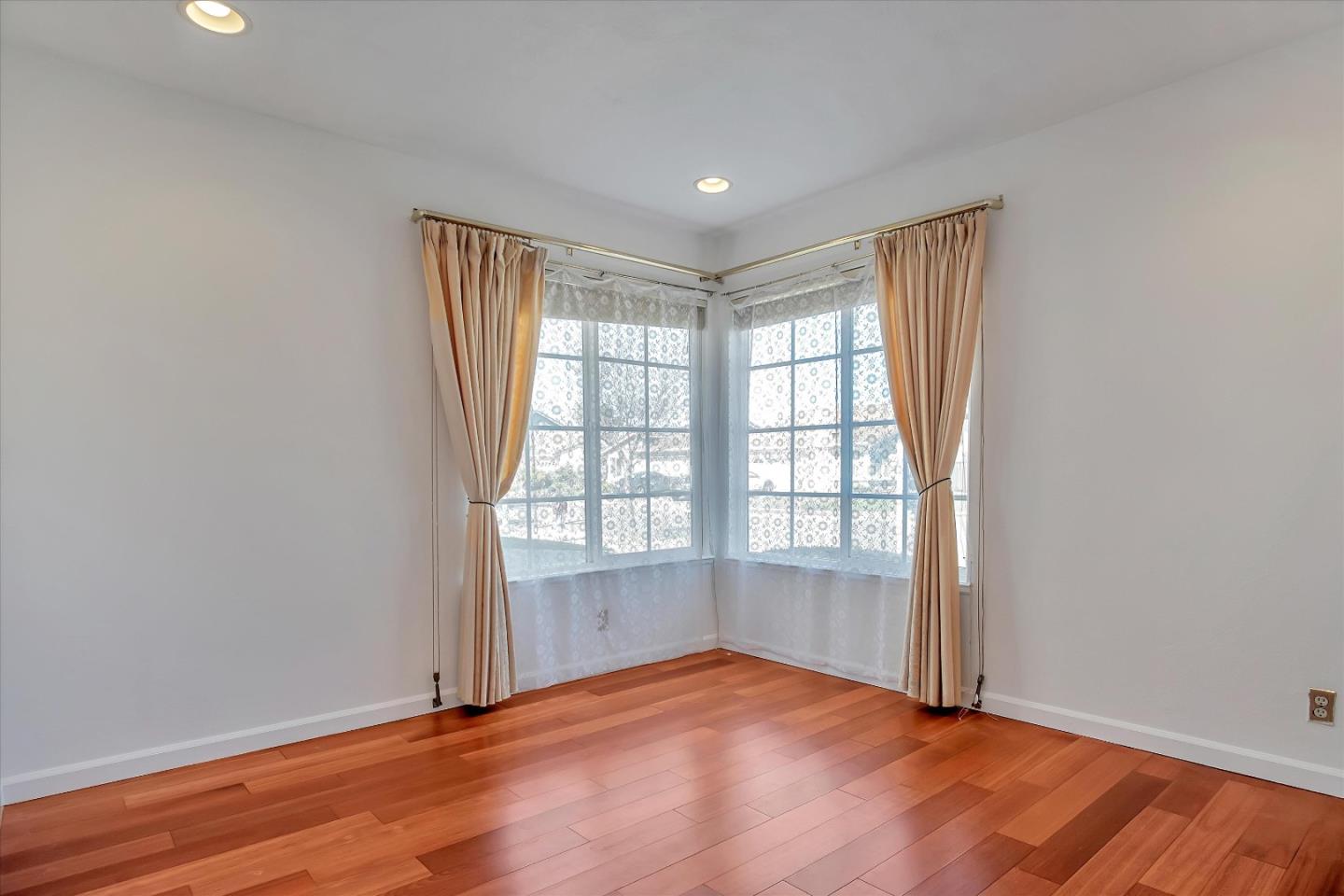 33872 Capulet CIR