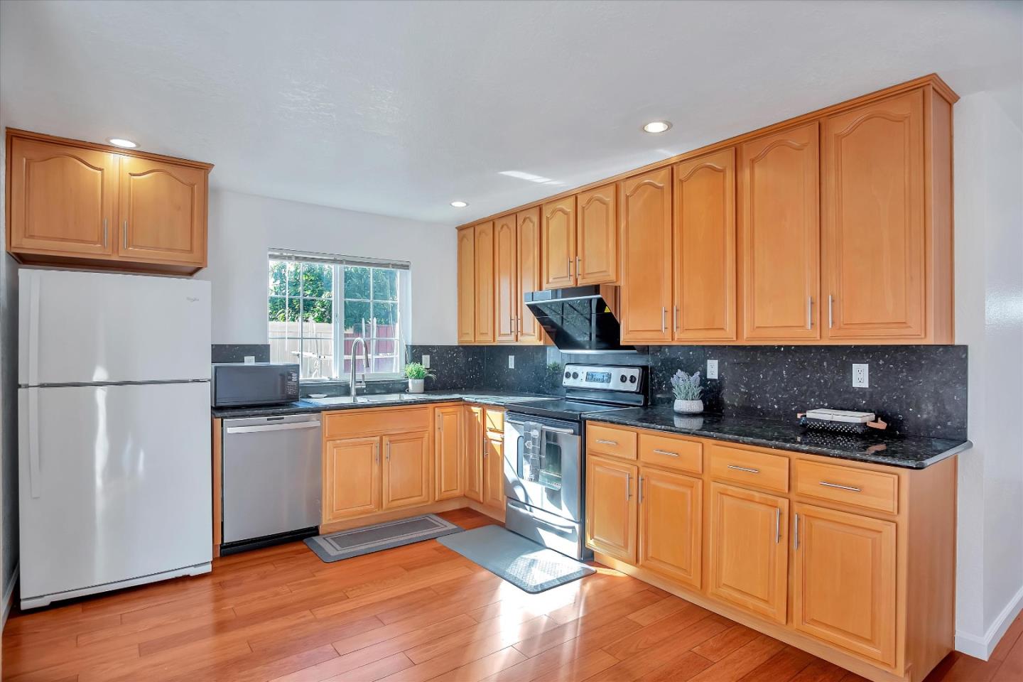 33872 Capulet CIR