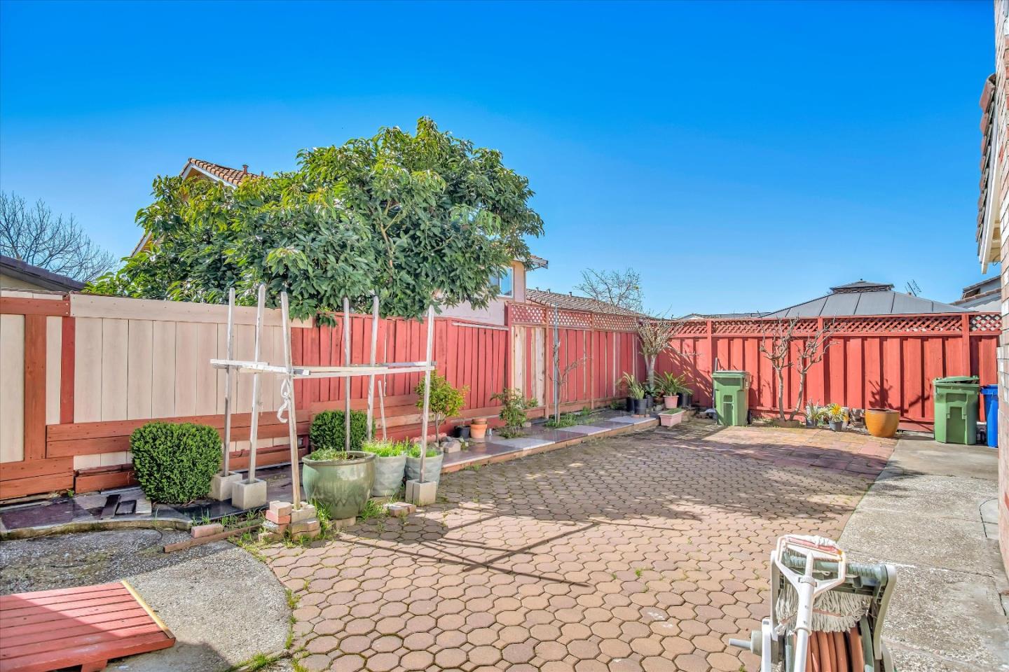 33872 Capulet CIR