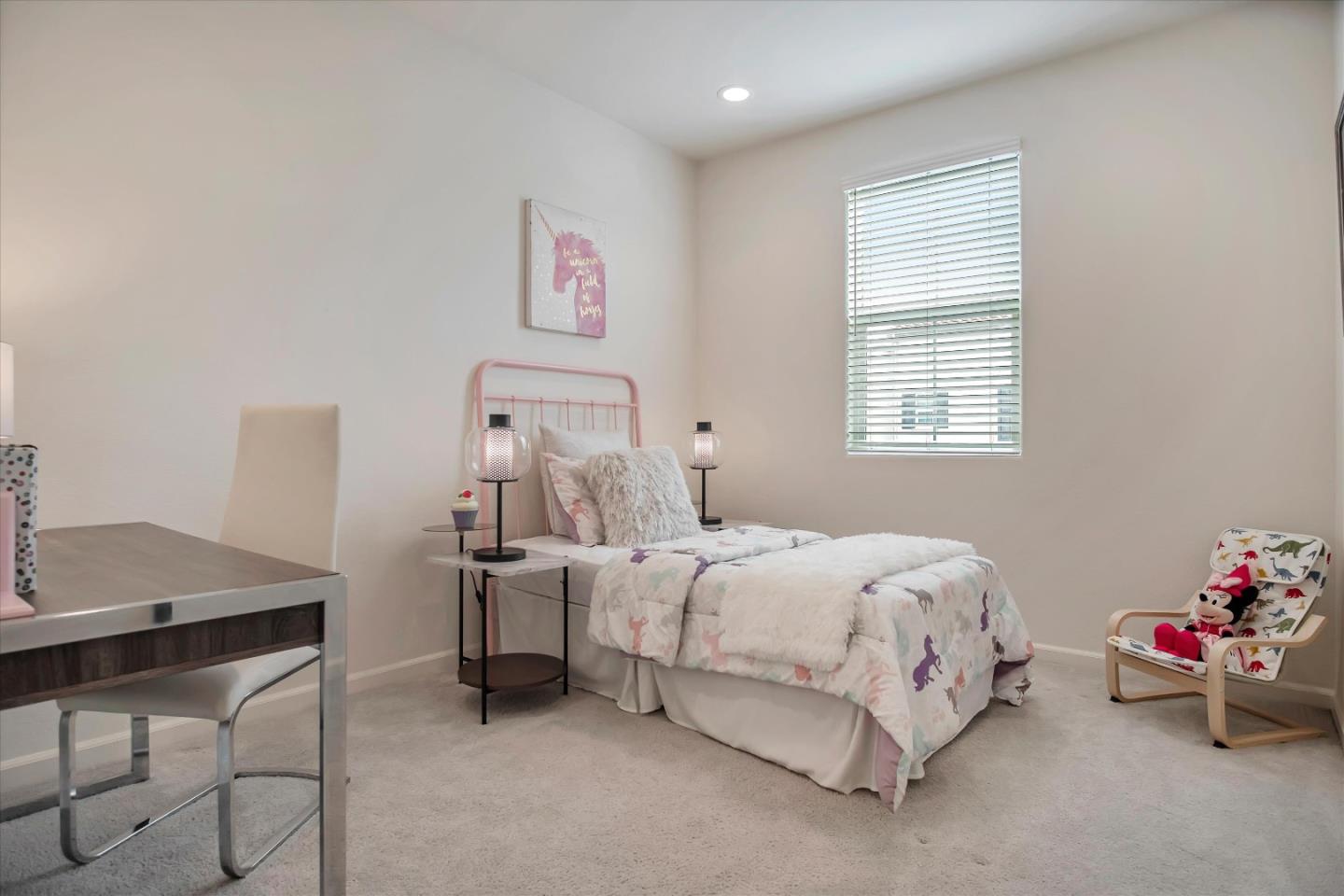 5822 Riley WAY