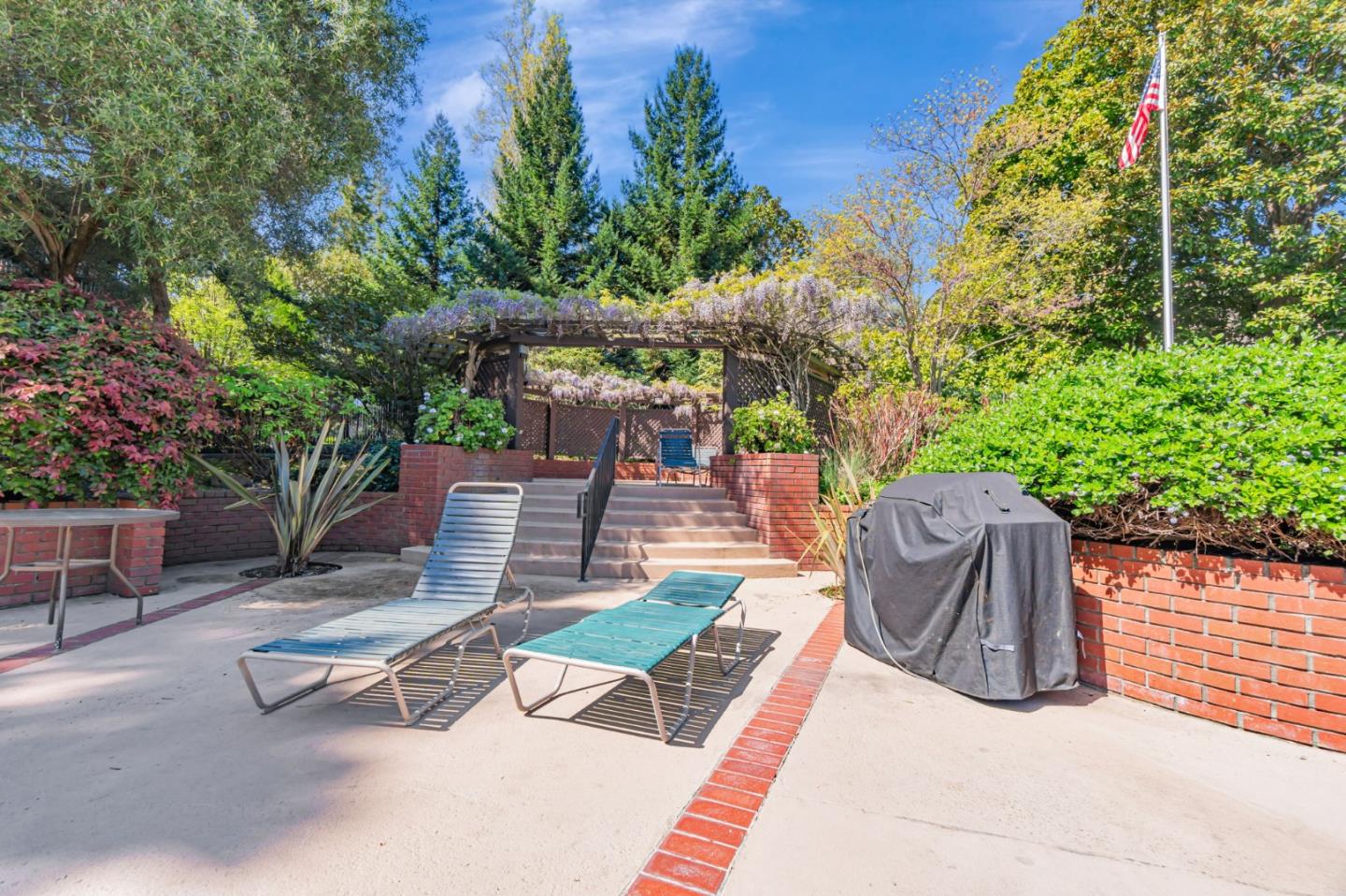 8351 Shelter Creek LN