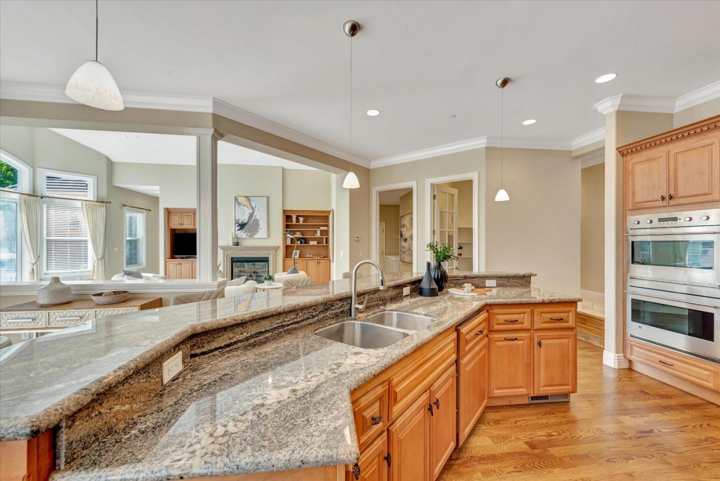 10108 Crescent Court