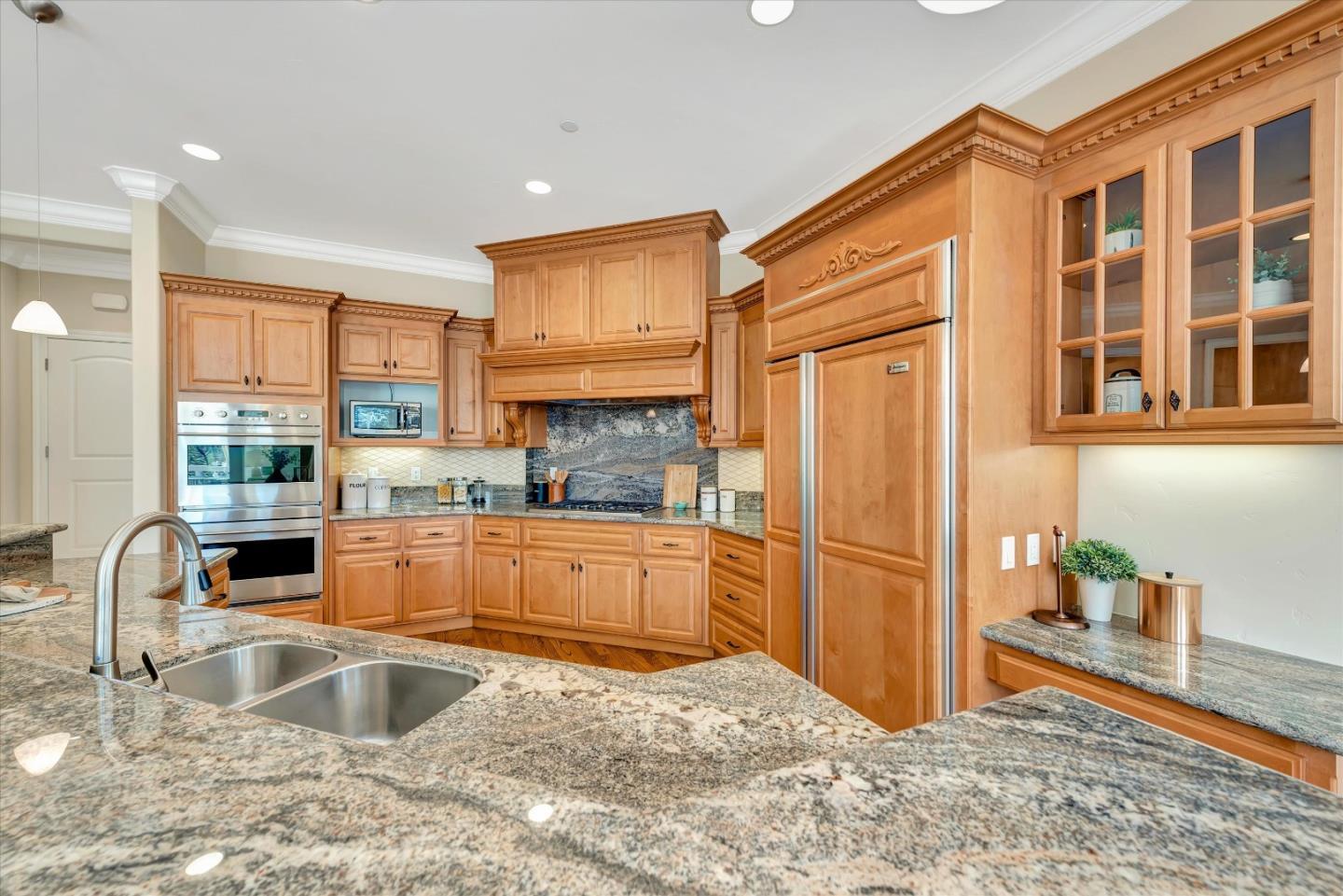10108 Crescent Court