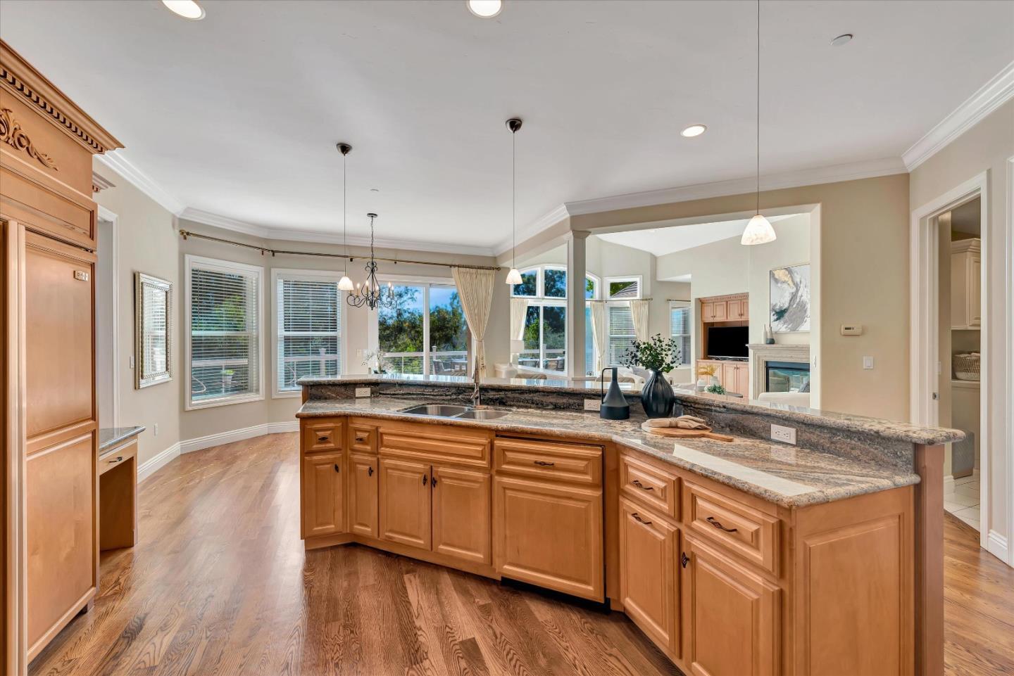 10108 Crescent Court
