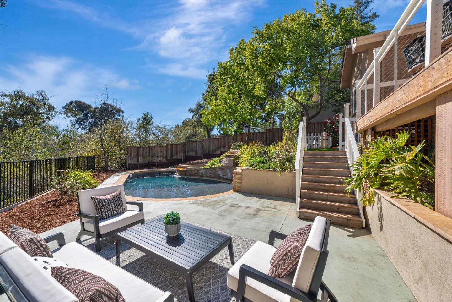 10108 Crescent Court