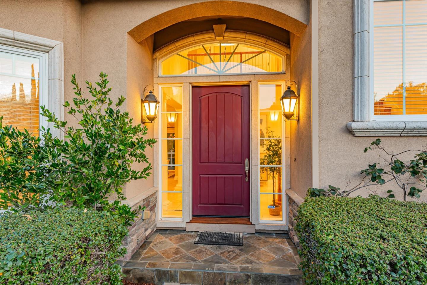 10108 Crescent Court