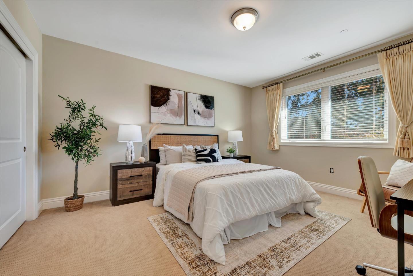 10108 Crescent Court