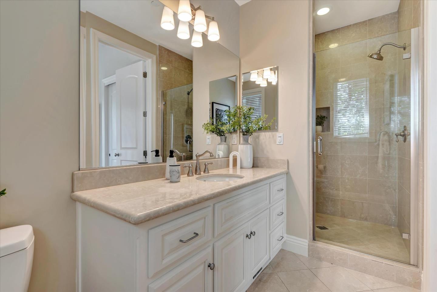 10108 Crescent Court