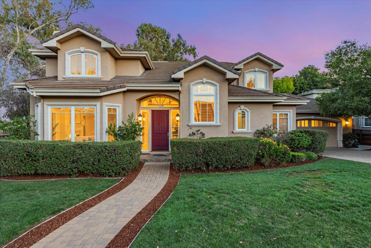 10108 Crescent Court