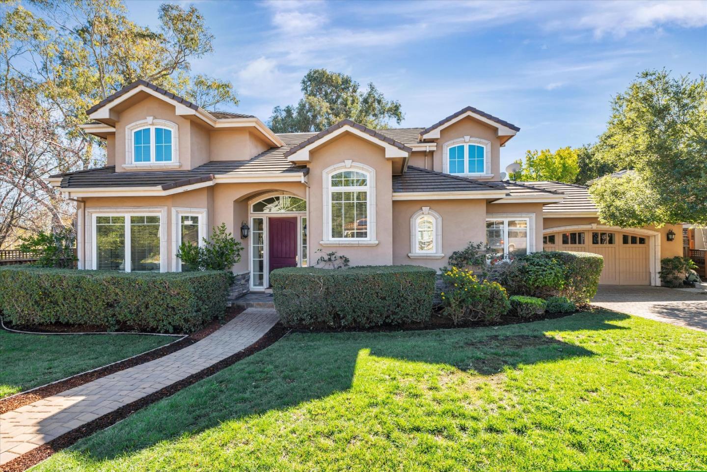10108 Crescent Court