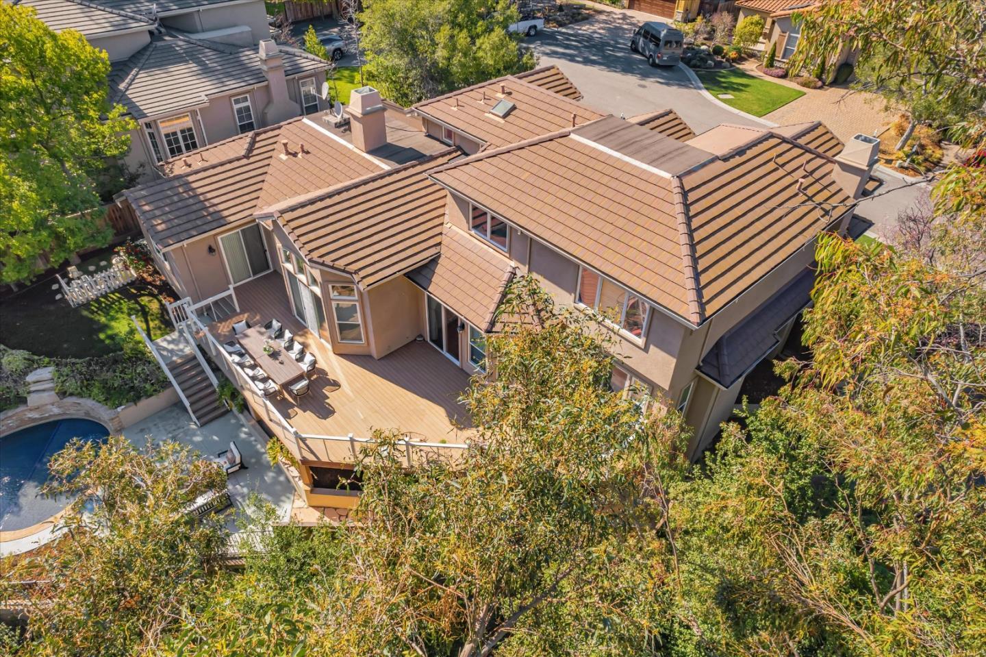 10108 Crescent Court