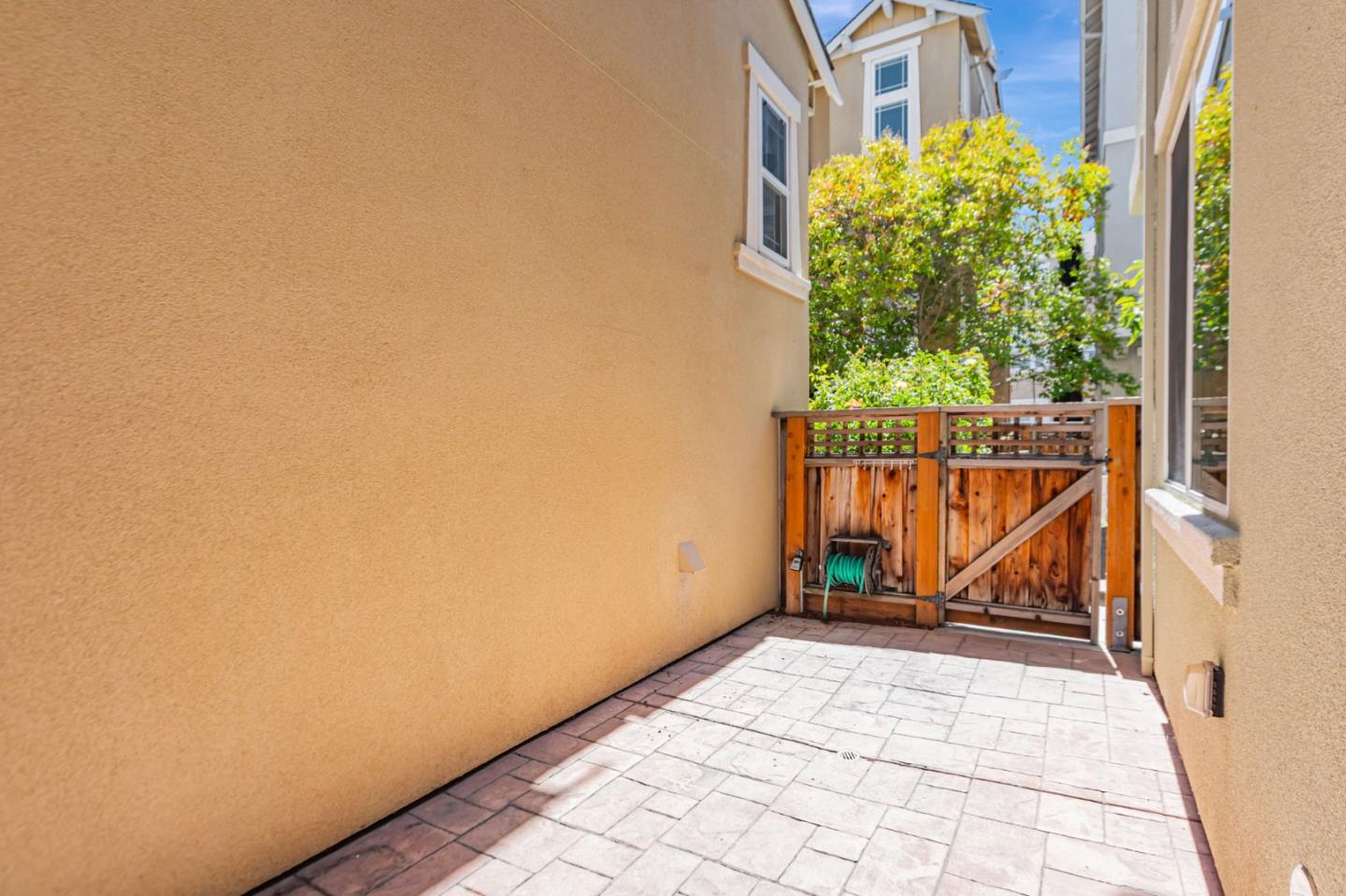 2973 Pescadero Terrace