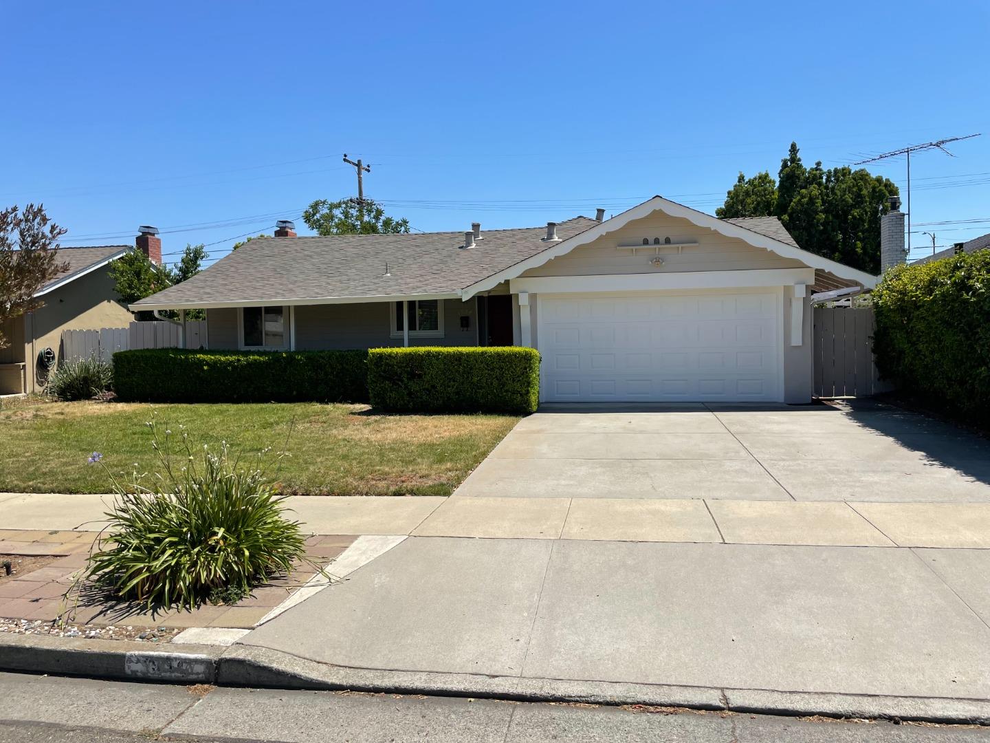 1934 Foxworthy Avenue