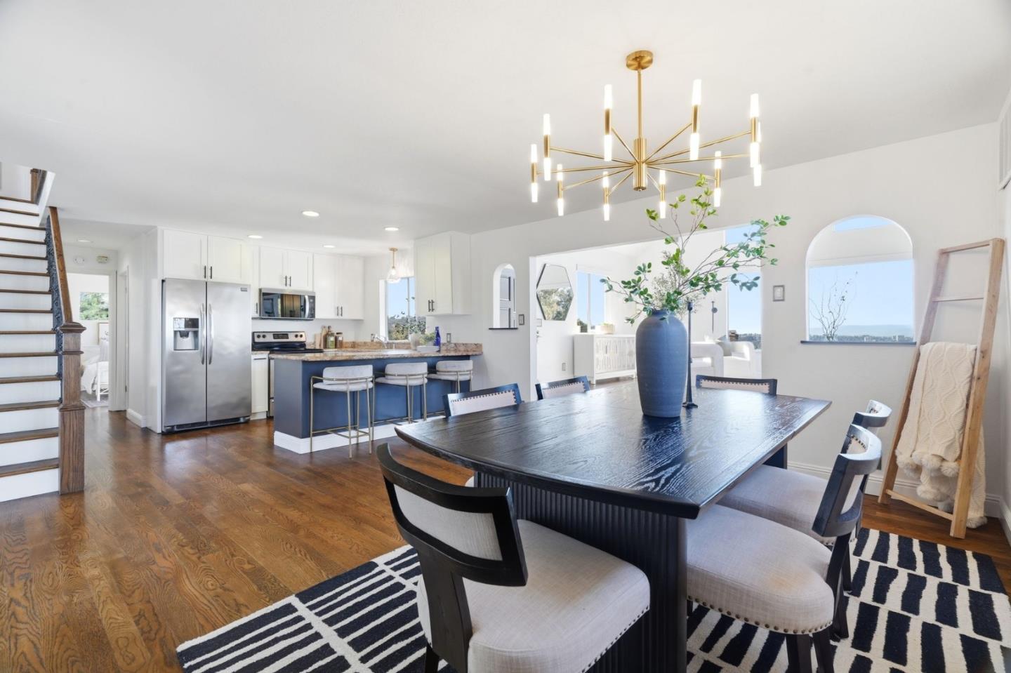 347 Rolling Hills Avenue