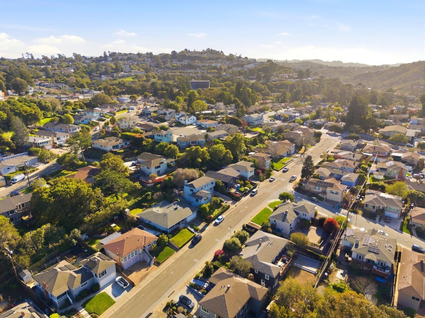 347 Rolling Hills Avenue