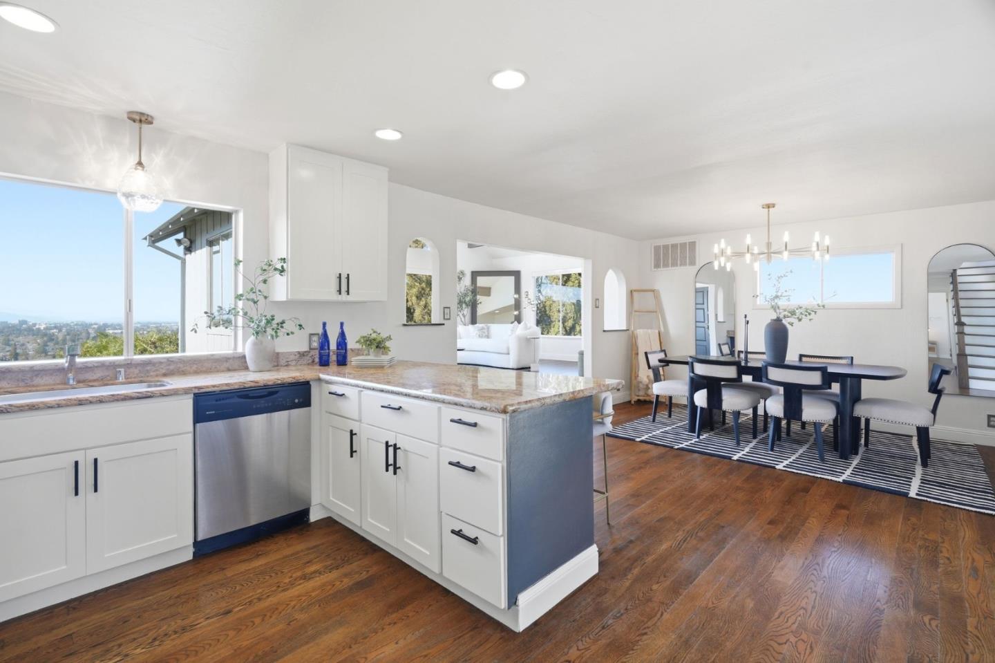 347 Rolling Hills Avenue