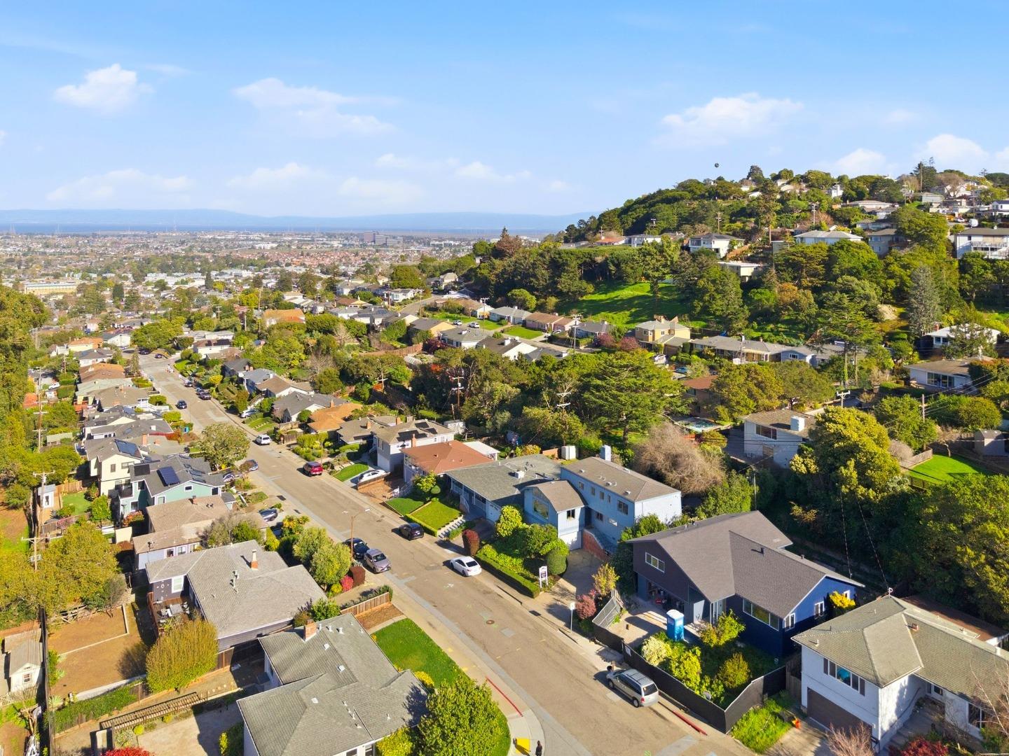 347 Rolling Hills Avenue