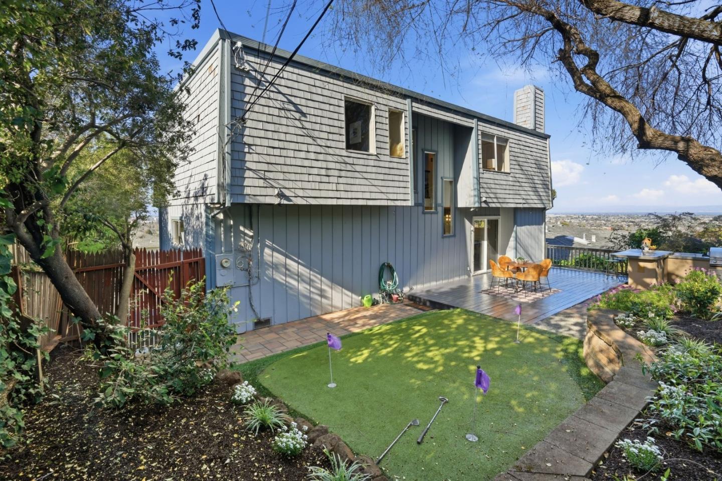 347 Rolling Hills Avenue