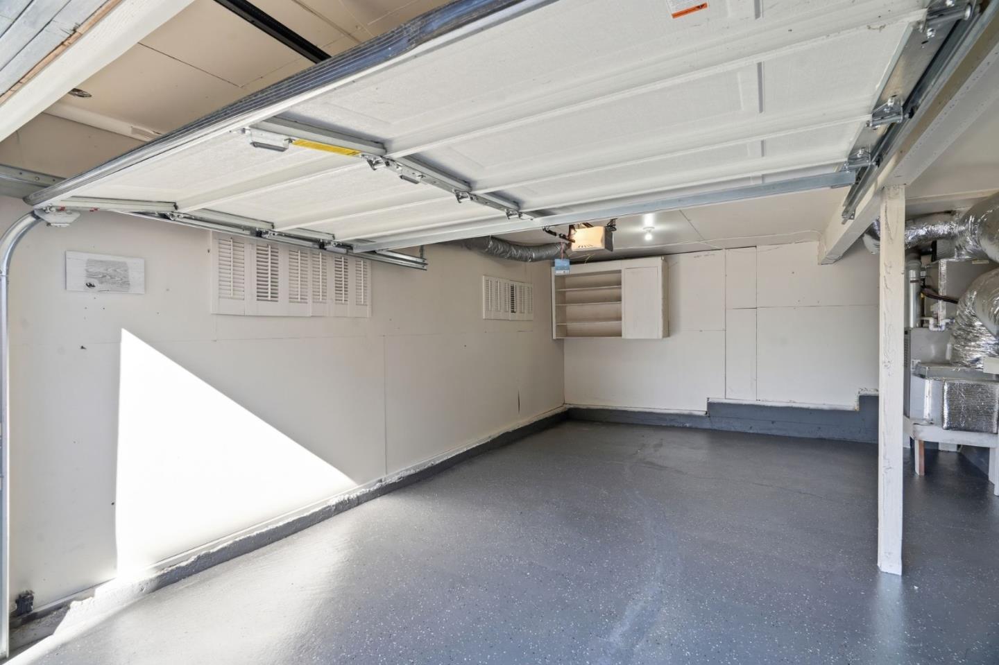 347 Rolling Hills Avenue