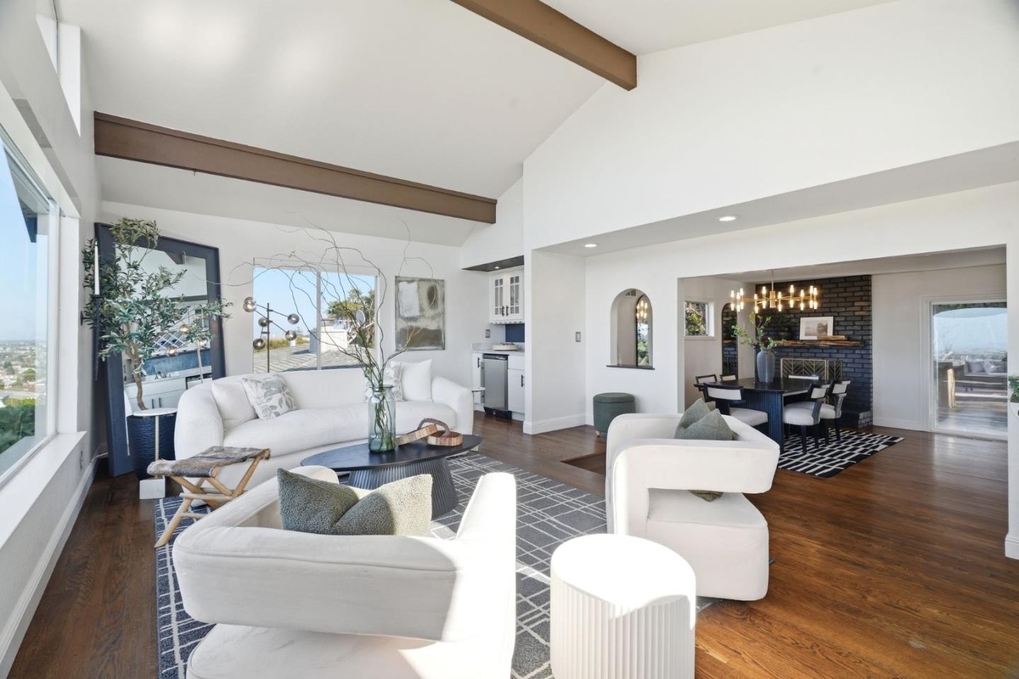 347 Rolling Hills Avenue