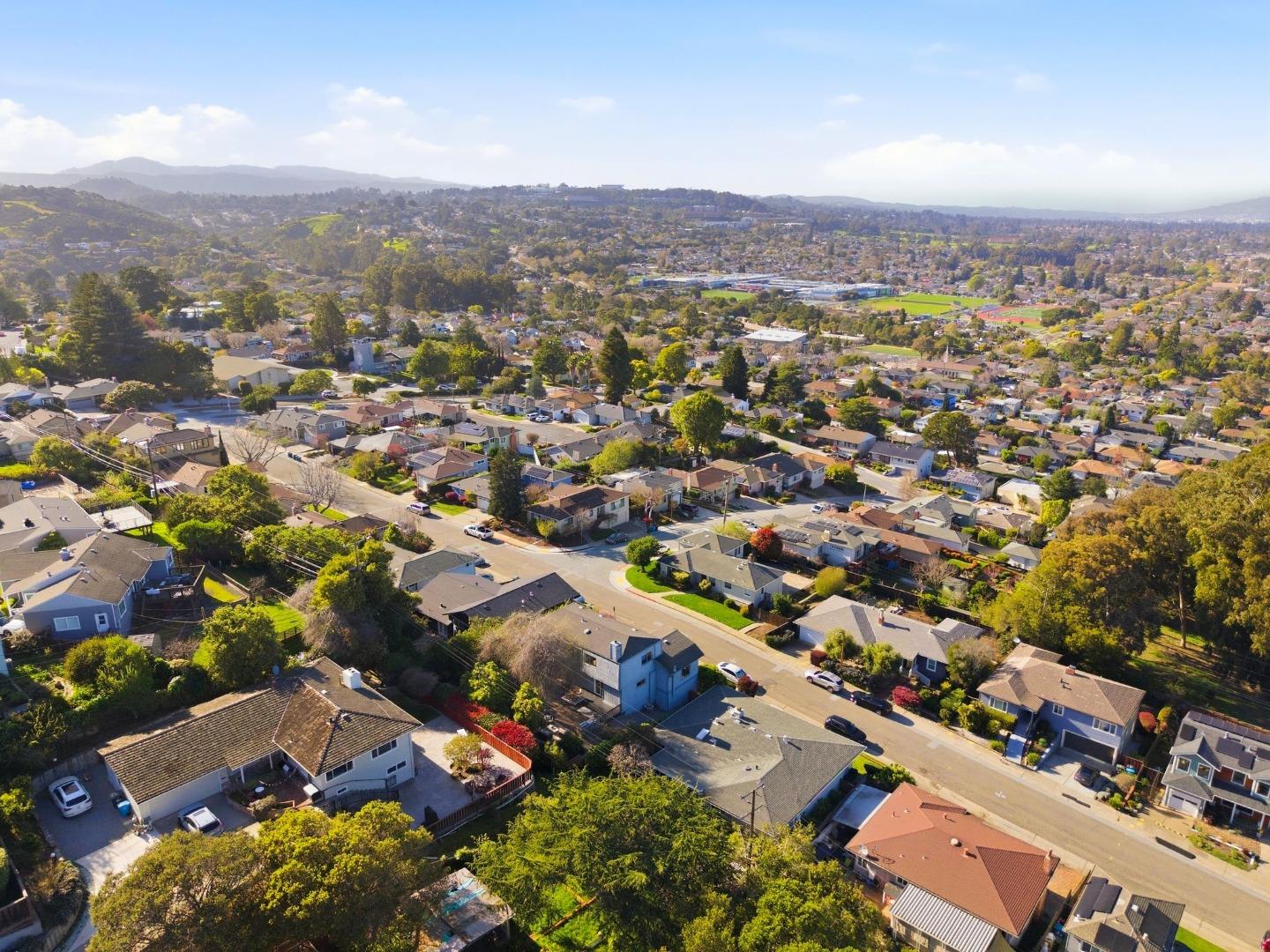 347 Rolling Hills Avenue