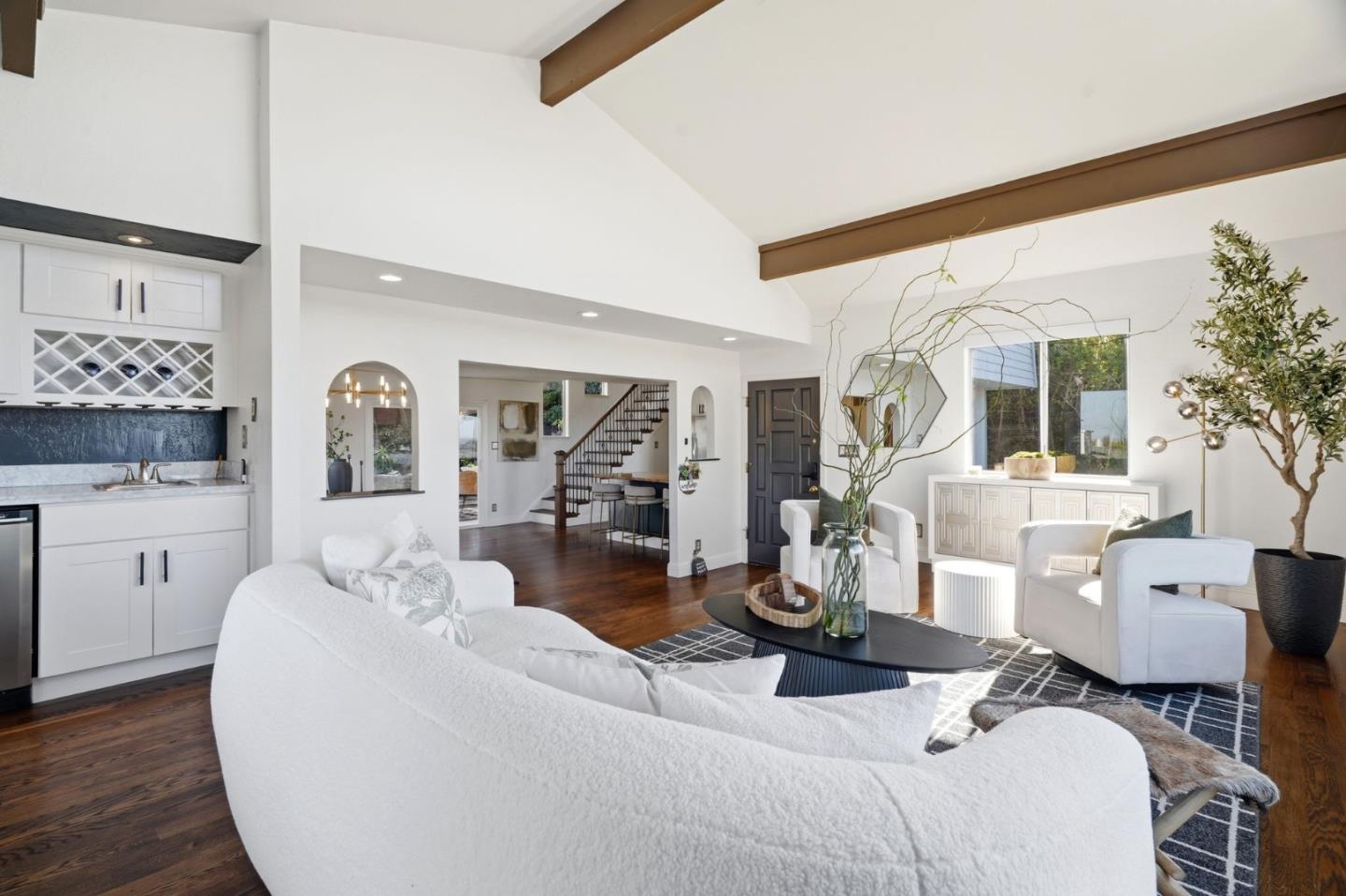 347 Rolling Hills Avenue