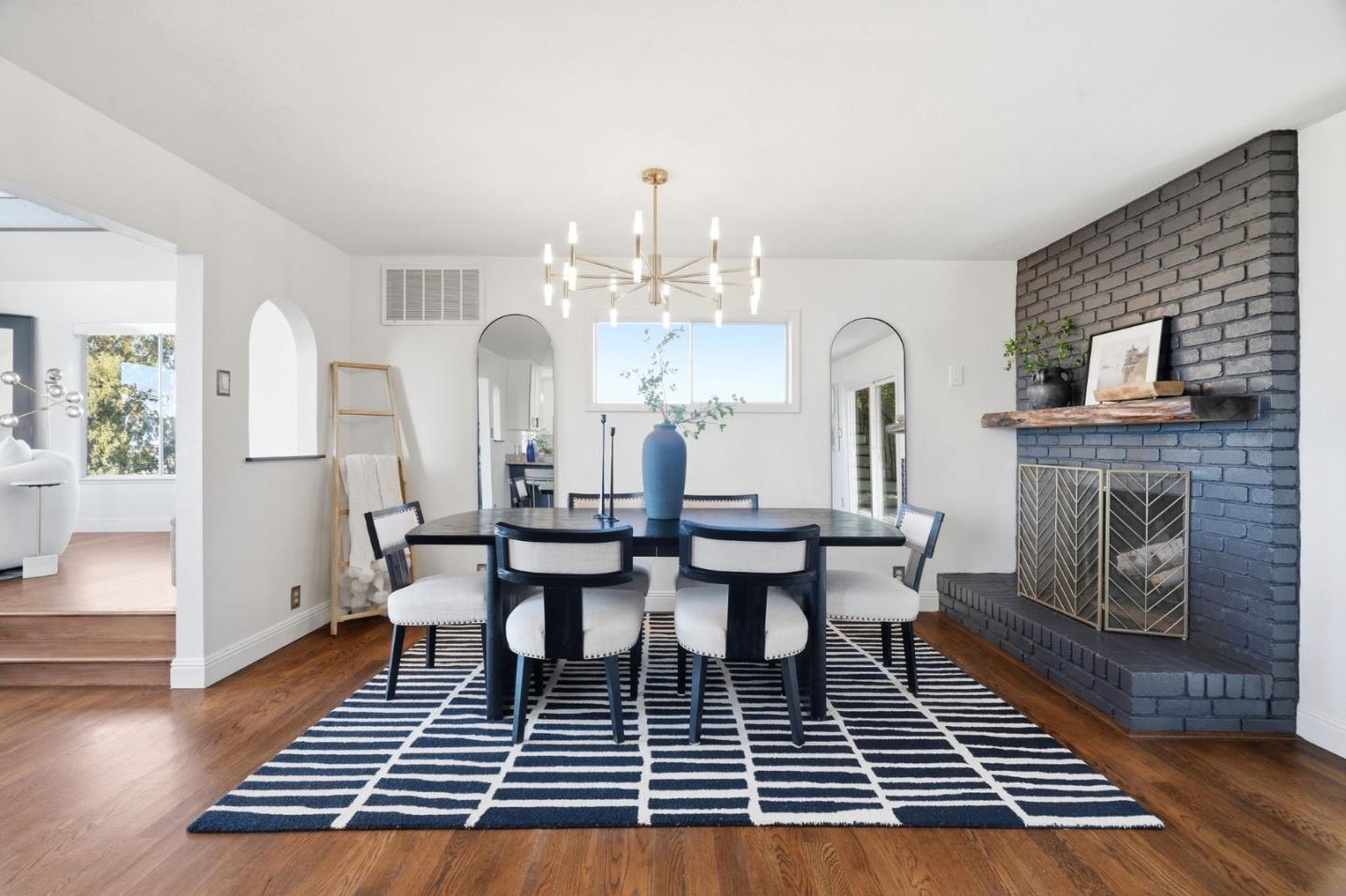 347 Rolling Hills Avenue