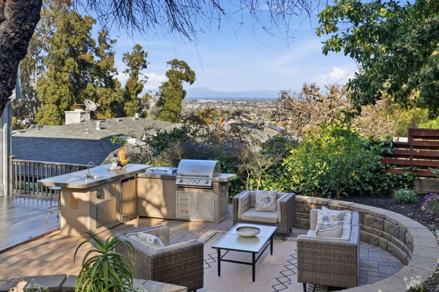 347 Rolling Hills Avenue