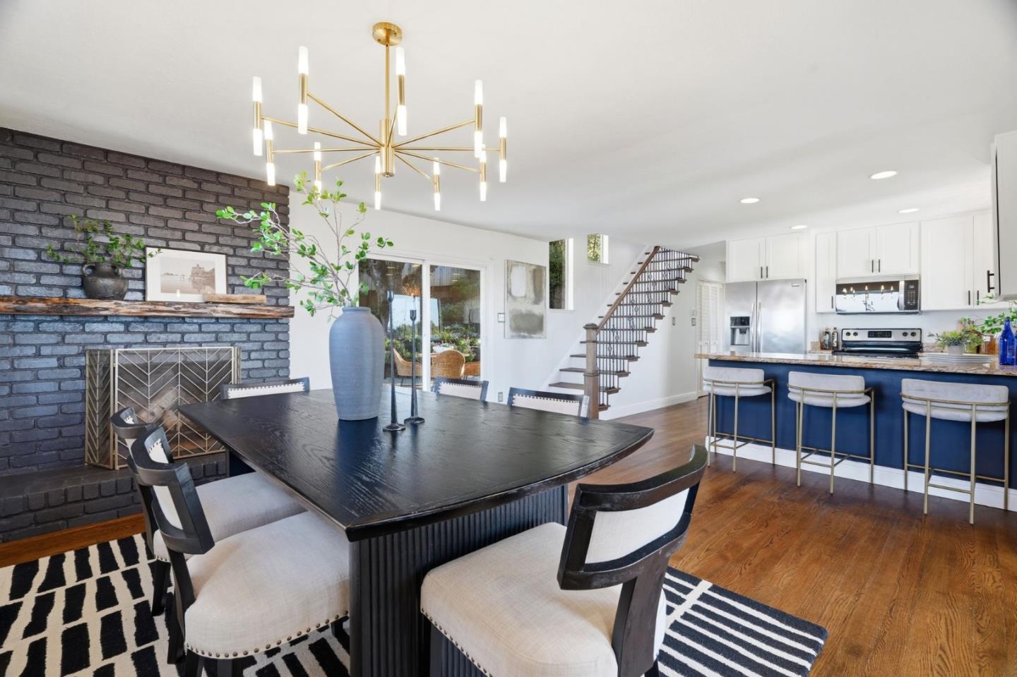 347 Rolling Hills Avenue