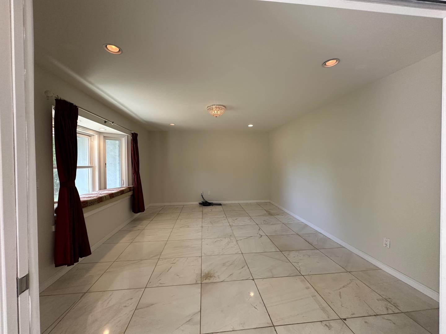 4021 Campana DR