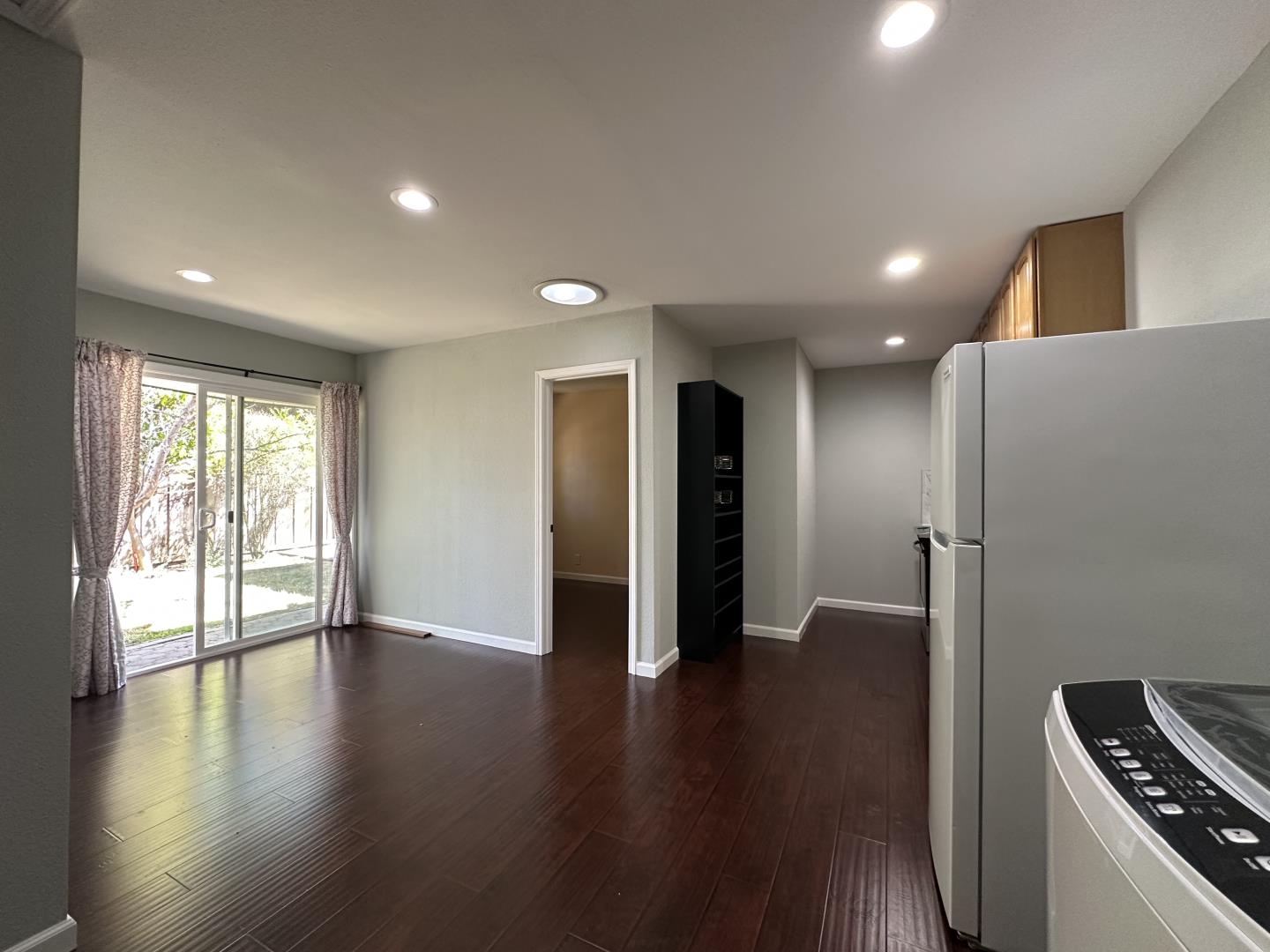 4021 Campana DR