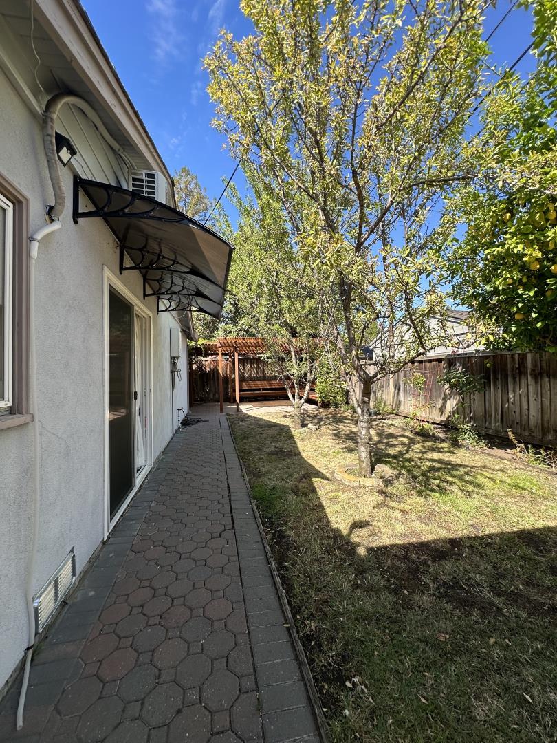4021 Campana DR